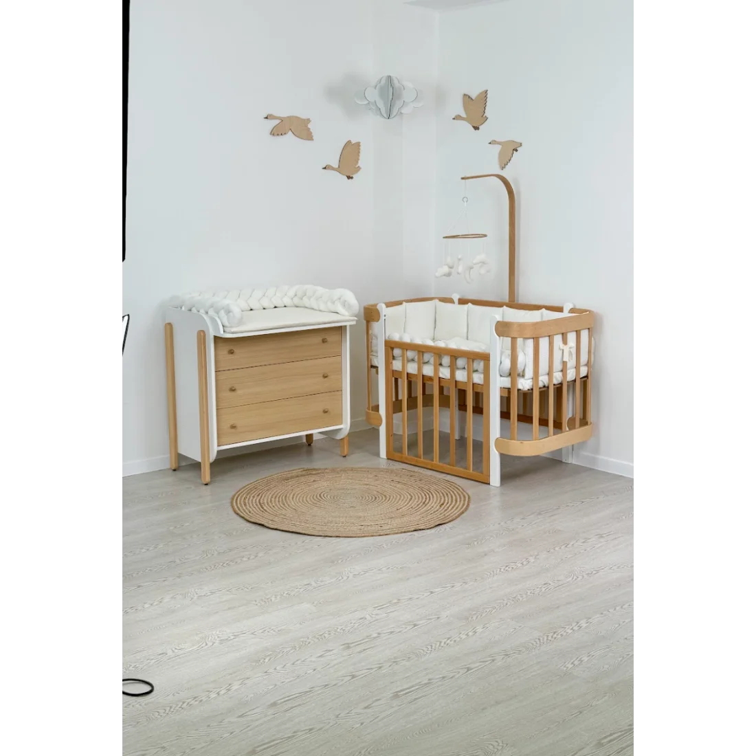 Ingvart transformuojama kūdikio lovytė - Nika natural + white