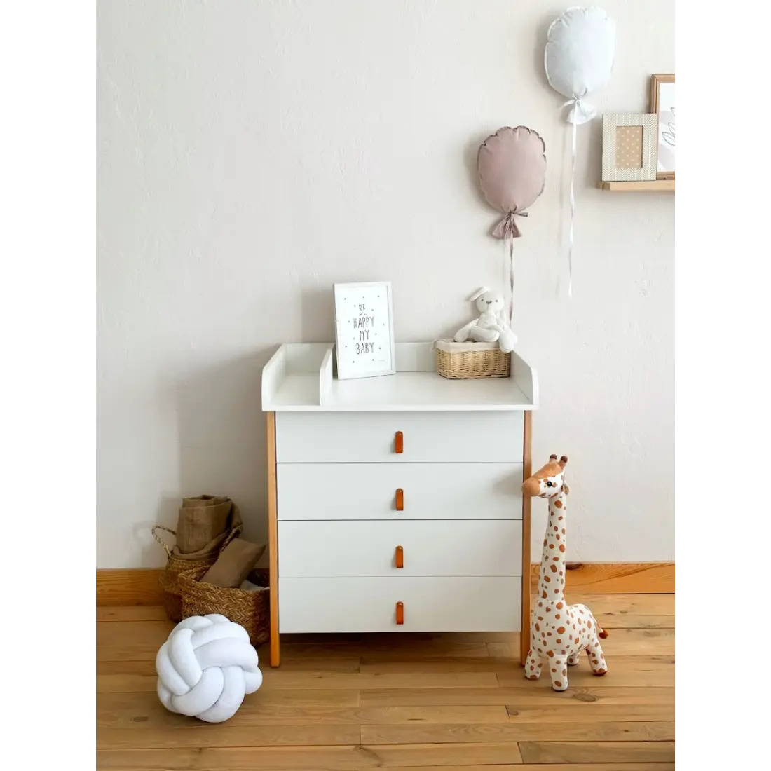 Ingvart komoda - Scandi white + natural