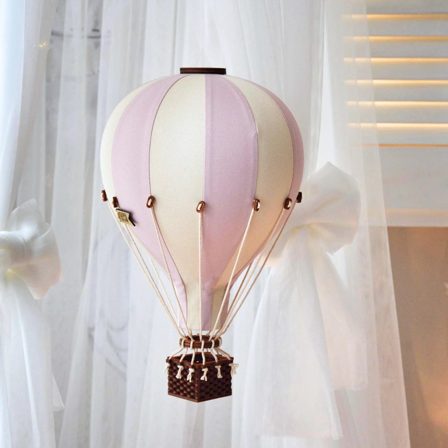 Pakabinamas dekoratyvinis oro balionas BEIGE - PASTEL PINK
