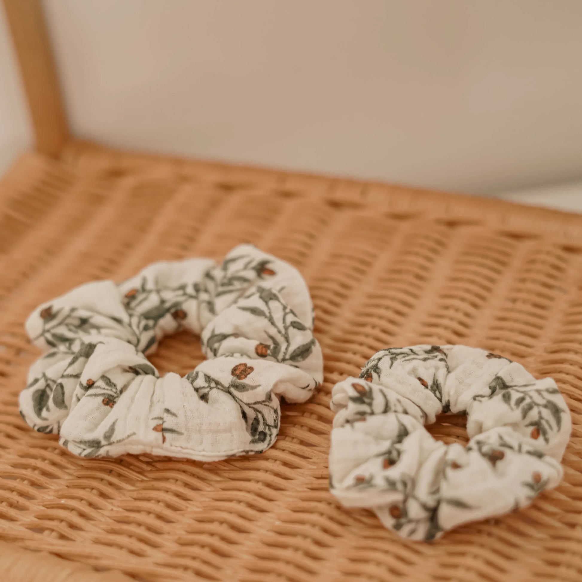 Mini plaukų gumytė - Olive