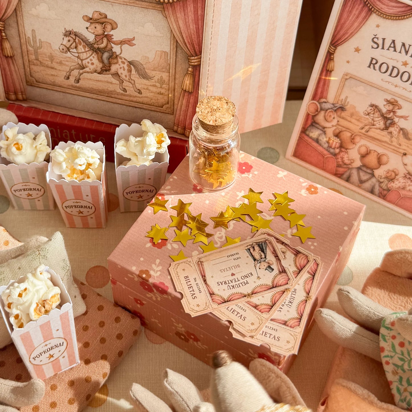 Maileg mouse house wallpaper