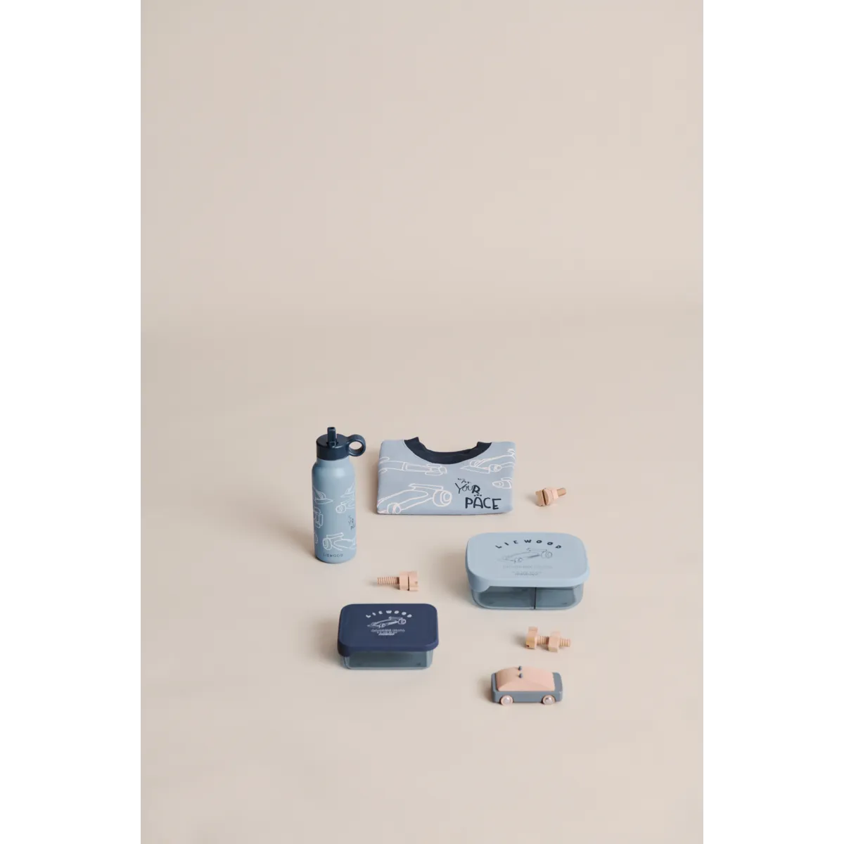 Liewood gertuvė 350 ml - Race cars / Beach blue