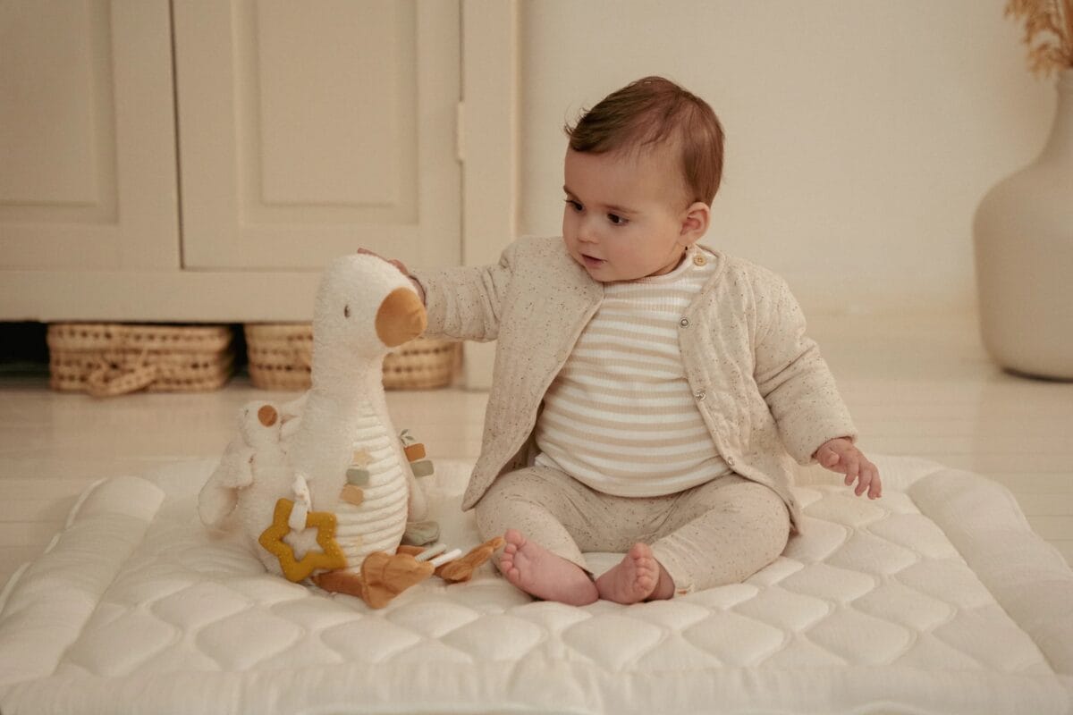 Little Dutch žąsis su veiklomis - Naturals