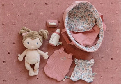 Little Dutch pliušinė lėlė nešiojimo lopšyje - Rosa
