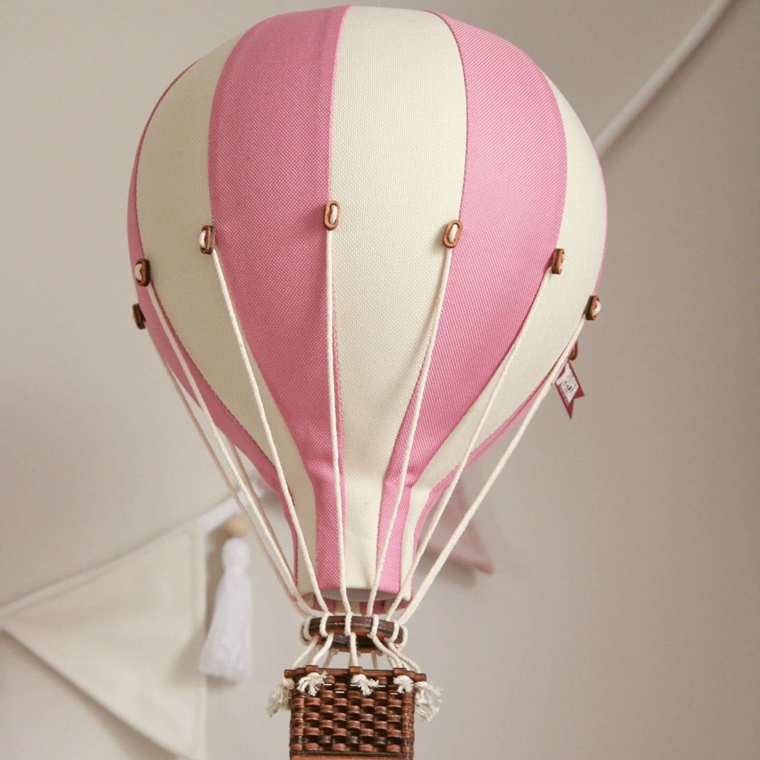 Pakabinamas dekoratyvinis oro balionas BEIGE-POWDER PINK