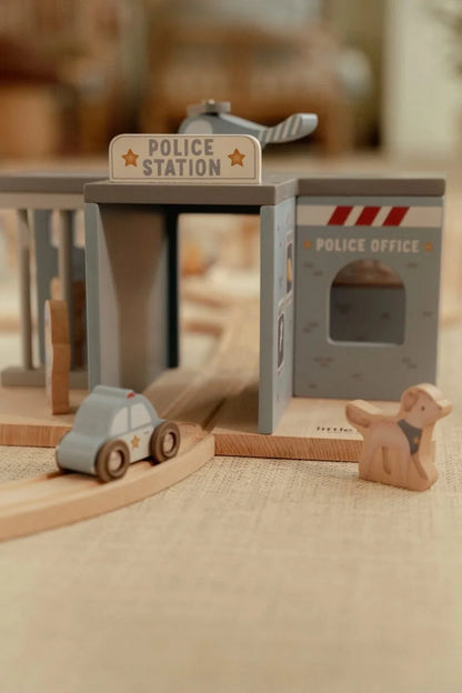 Little Dutch medinis policijos rinkinys