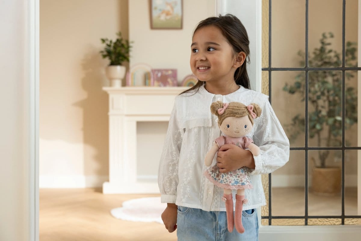 Little Dutch pliušinė lėlė - Rosa