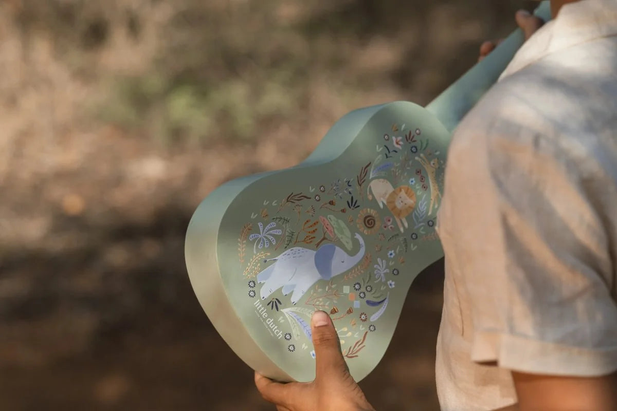 Little Dutch medinė gitara - Safari Friends Green