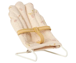 Maileg kūdikio gultukas Micro – Off white