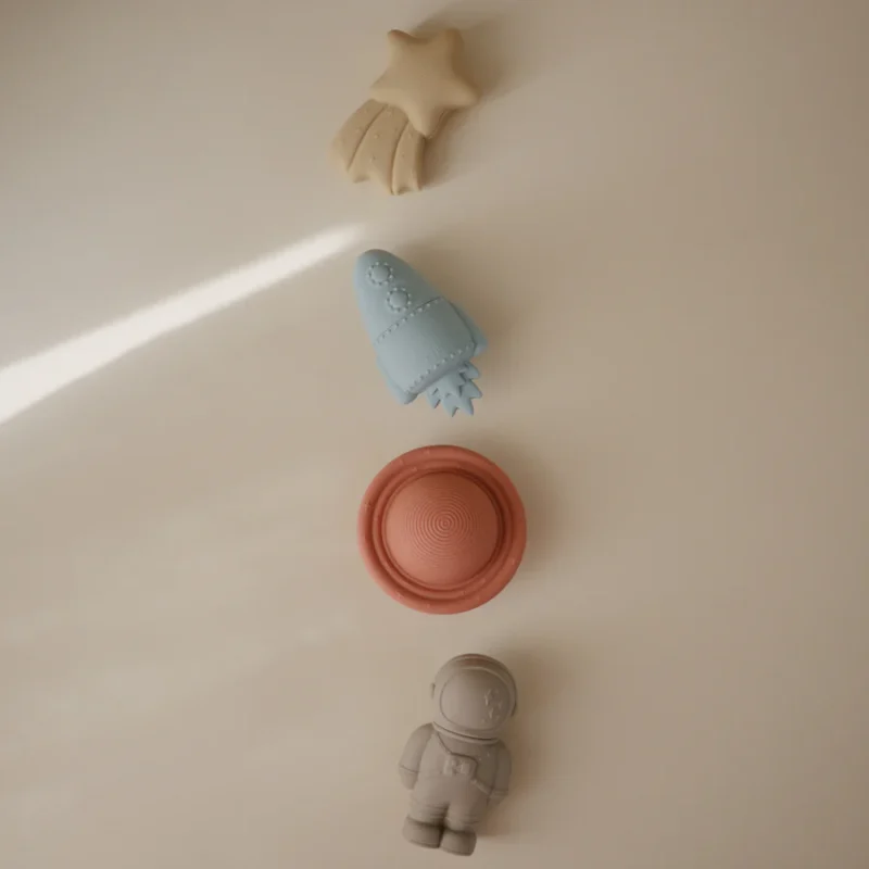 Mushie Silikoninių vonios žaisliukų rinkinys - Space - Image 2