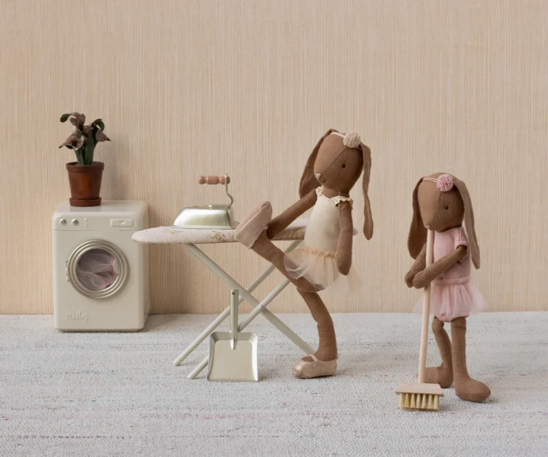 Maileg šluotos rinkinys - Miniature - Image 2