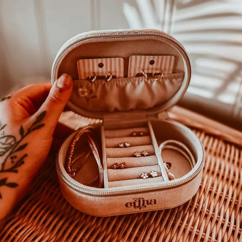 Mrs. Ertha papuošalų dėžutė - Aura