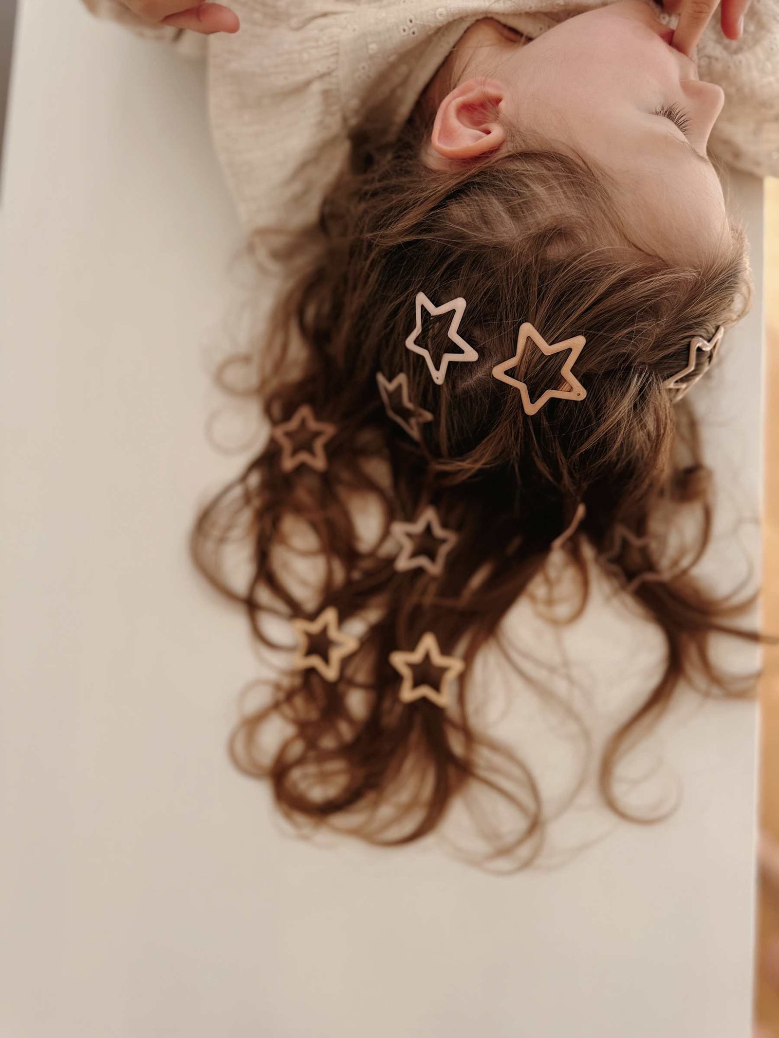 Mrs. Ertha blizgantys žvaigždžių formos plaukų segtukai - Image 3
