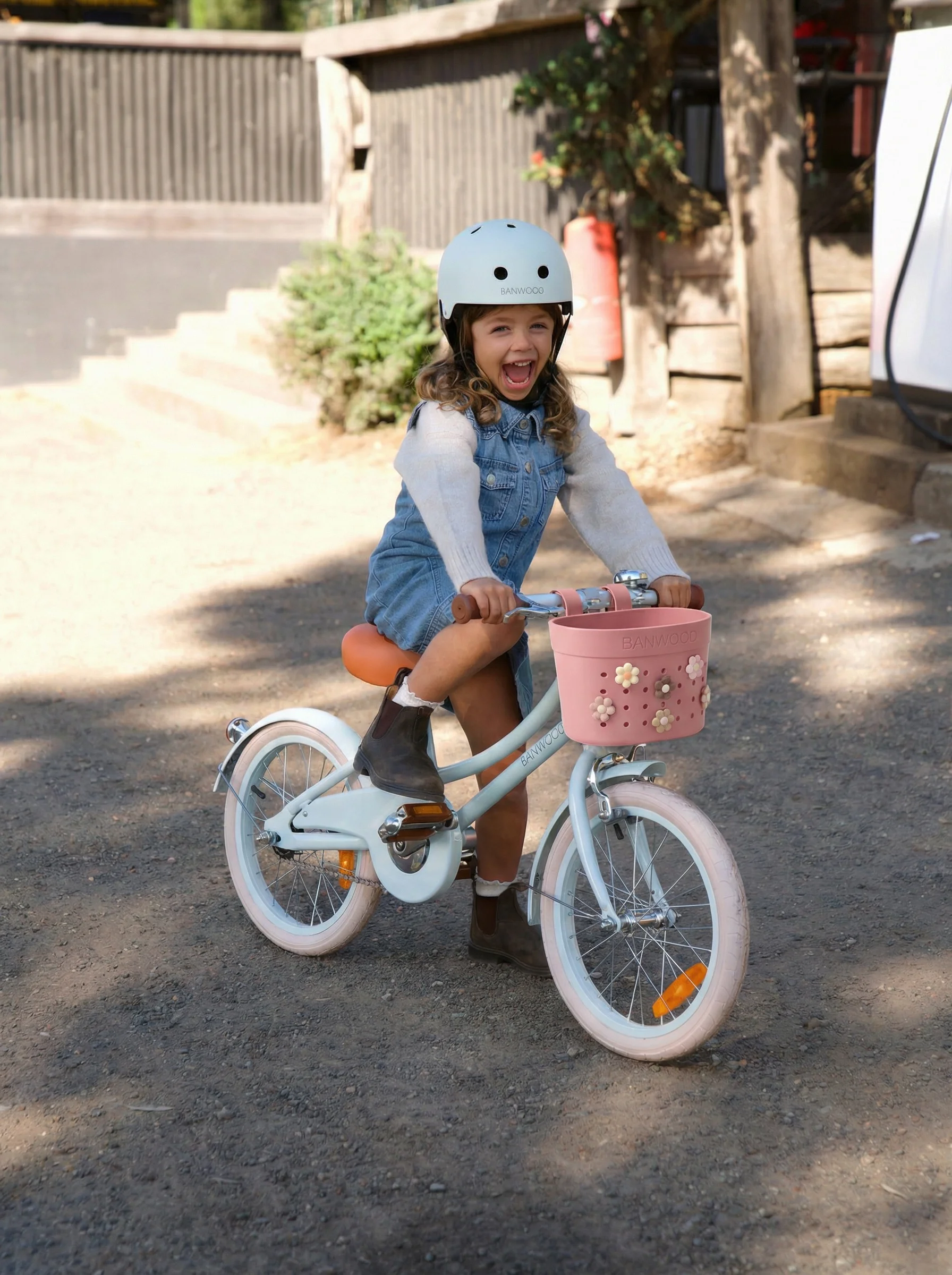 Banwood krepšelis paspirtukui ar dviračiui ir ženkliukai - Raspberry Flowers - Image 2